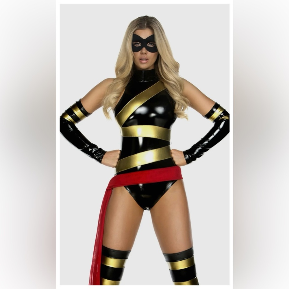 “HAUTE HERO” SEXY COSTUME!